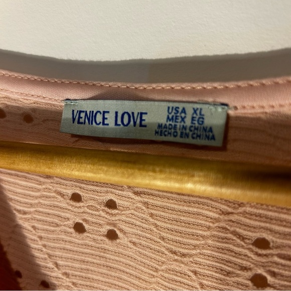 Venice Love - Blush Pink Eyelet Top - Picture 2 of 4